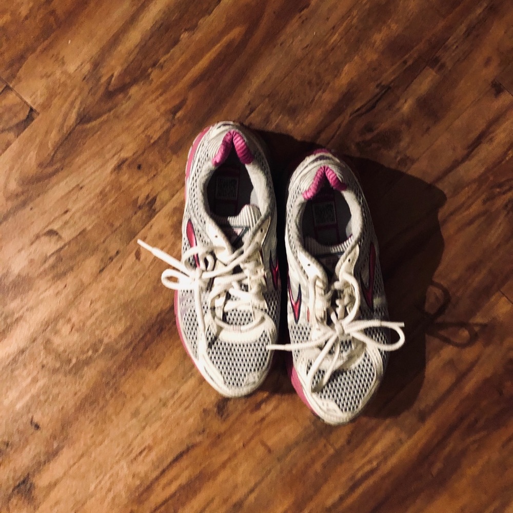 Brooks running shoes/sneakers